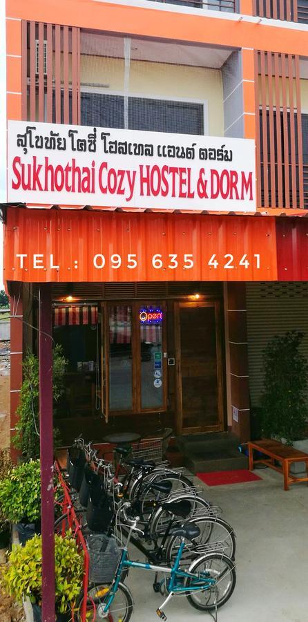 Sukhothai Cozy Hostel And Dorm Екстер'єр фото